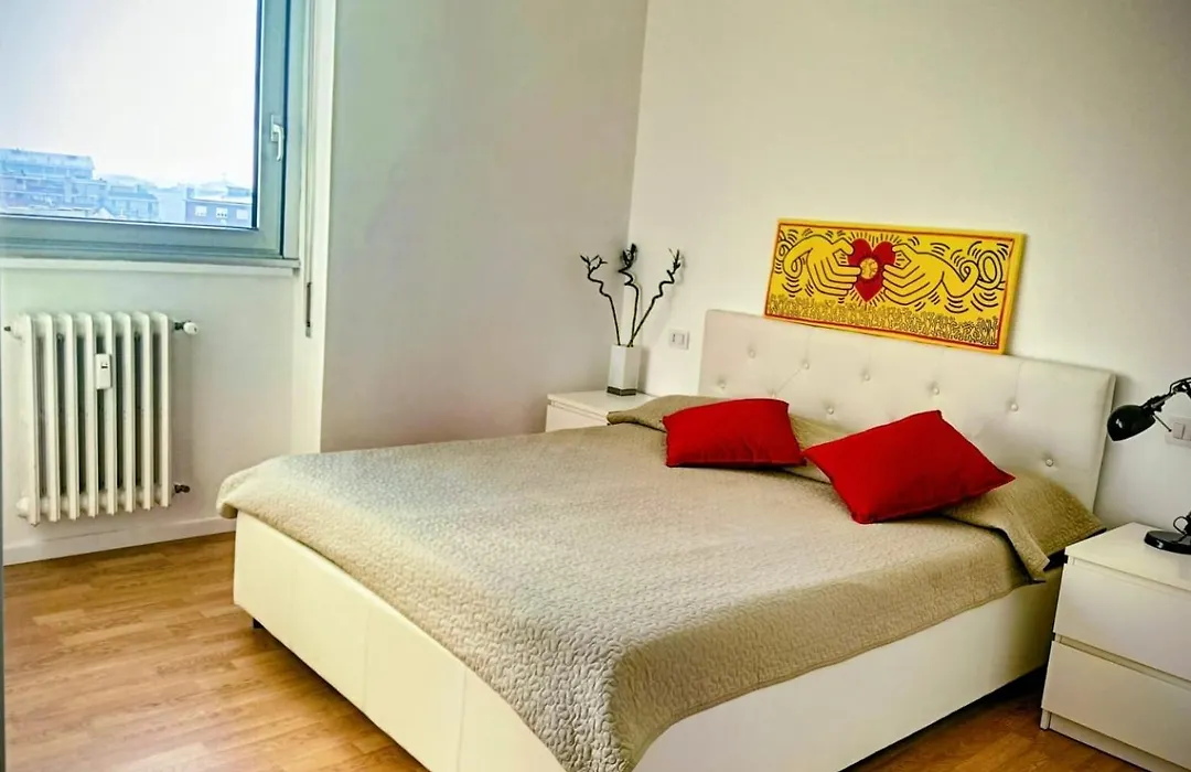 Private Room in Isola-Farini-1